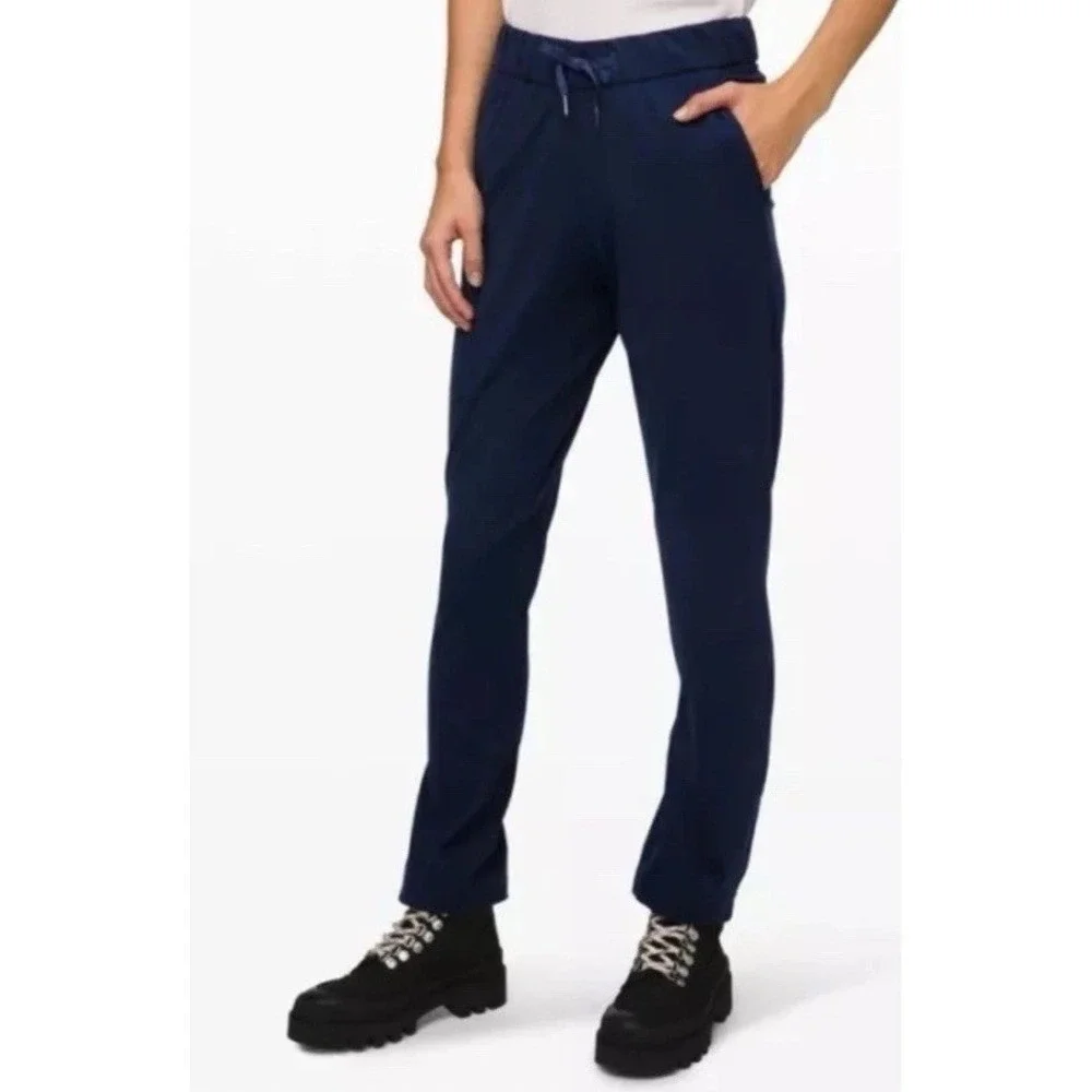 Lululemon Dark Navy Synch Waist Casual Pants Women Size 0